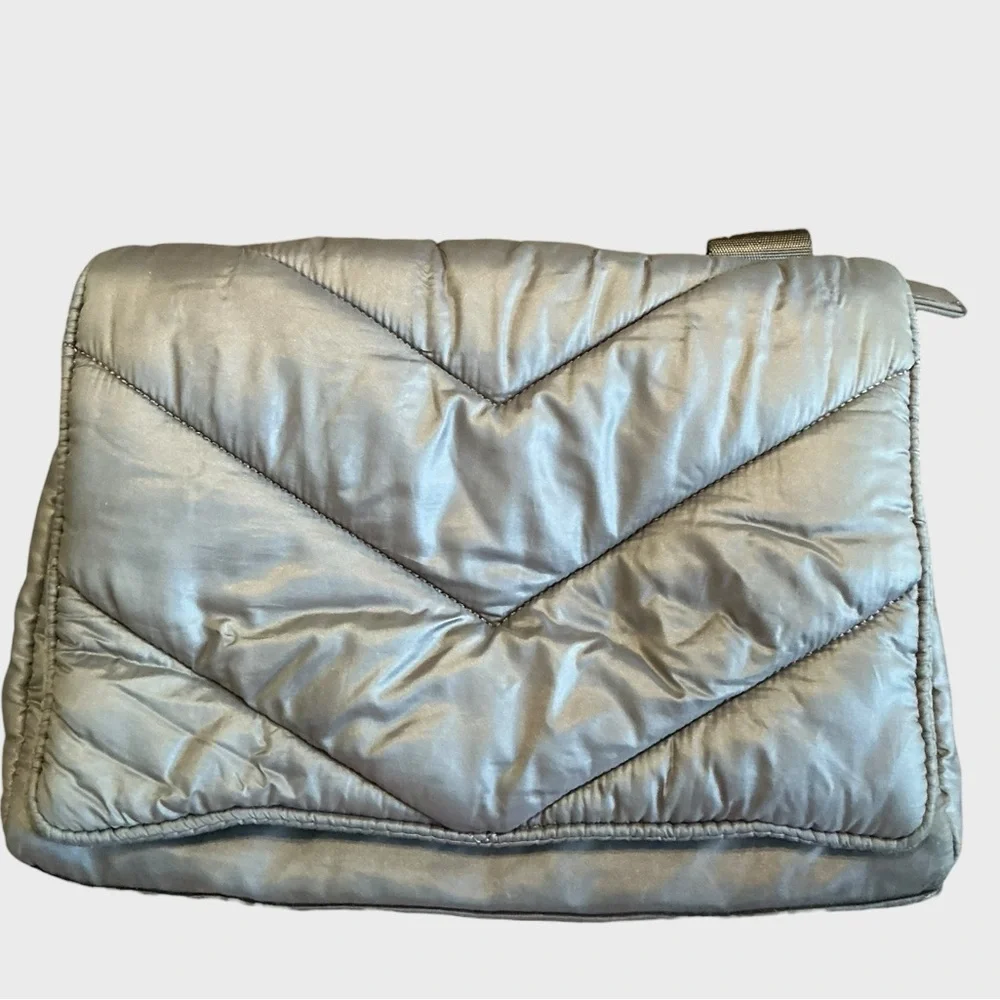 Caraa x Athleta Gray Quilted Puffer Convertible Crossbody Shoulder Bag